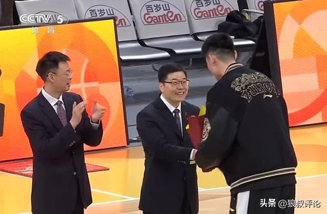 华体会体育-胡金秋：季后赛目标是卫冕总冠军 期待CBA赛场实现父子同台